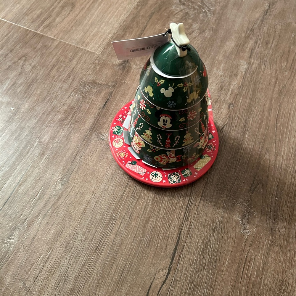 NWT Disney Minnie and Mickey Christmas Tree Measuring Cups Set - Picture 2 of 2